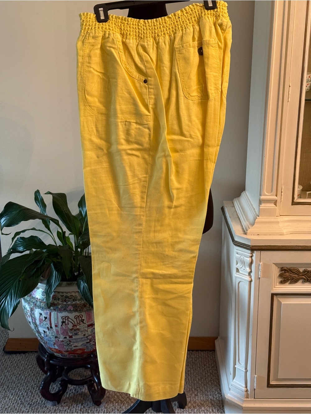 Women’s Elastic-Waist Yellow Chino Pants